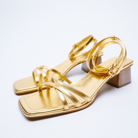 Zara Leather Gold Sandals with Wooden Heel - Picture 2 of 5